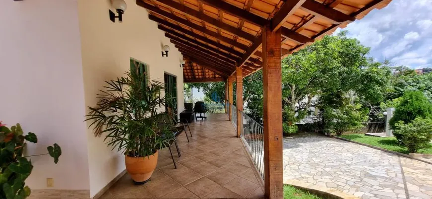 Foto 1 de Casa com 3 Quartos à venda, 236m² em , São Lourenço