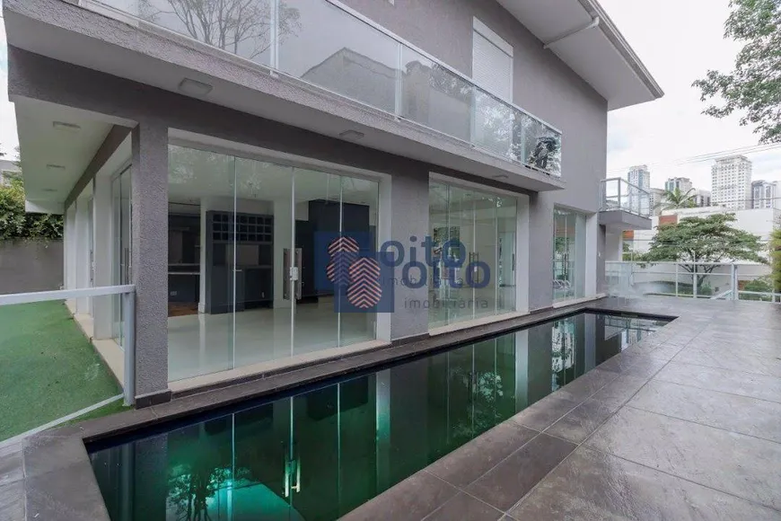 Foto 1 de Casa com 5 Quartos à venda, 431m² em Pacaembu, São Paulo