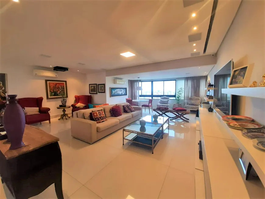 Foto 1 de Apartamento com 3 Quartos à venda, 195m² em Horto Florestal, Salvador