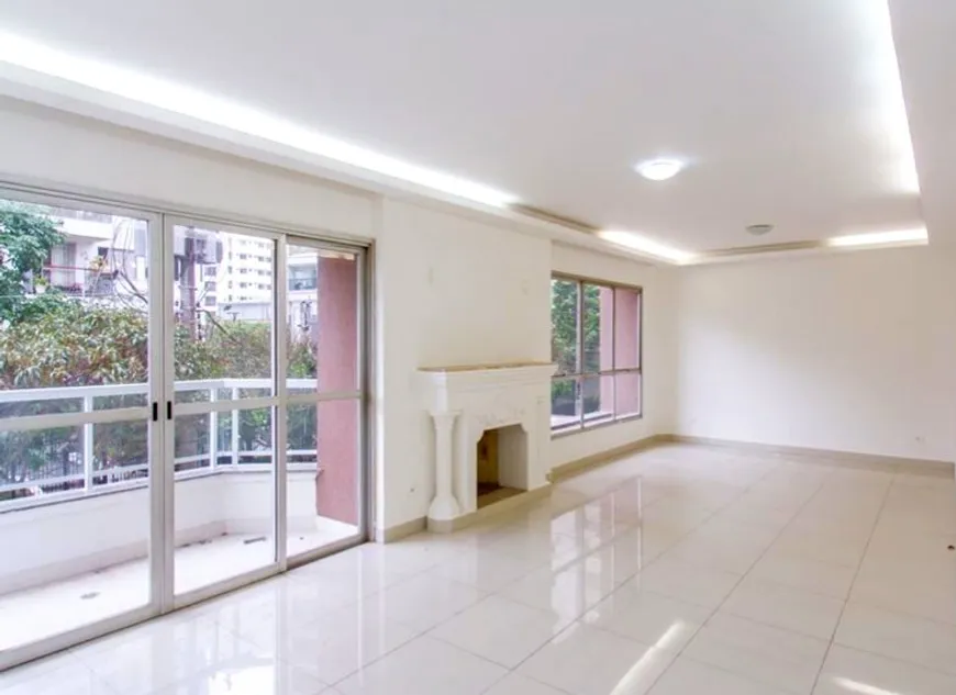 Foto 1 de Apartamento com 4 Quartos à venda, 202m² em Jardim Paulista, São Paulo