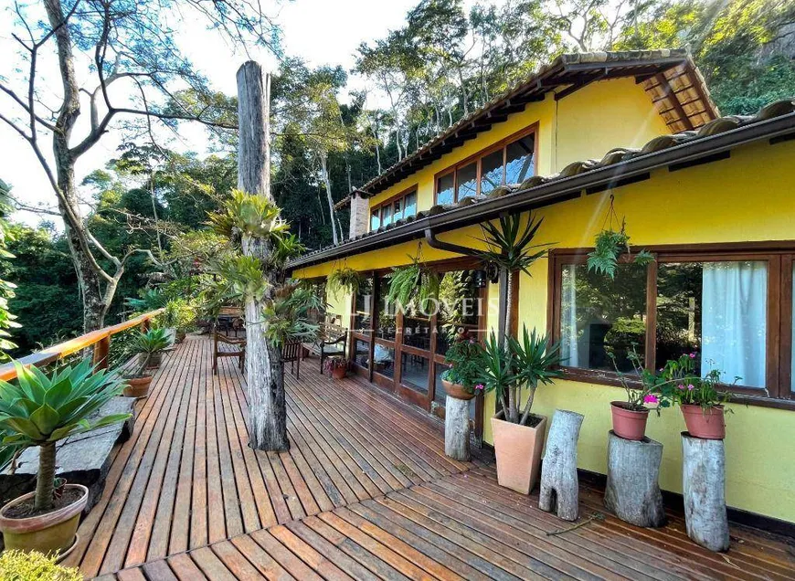 Foto 1 de Casa de Condomínio com 3 Quartos à venda, 170m² em Secretário, Petrópolis
