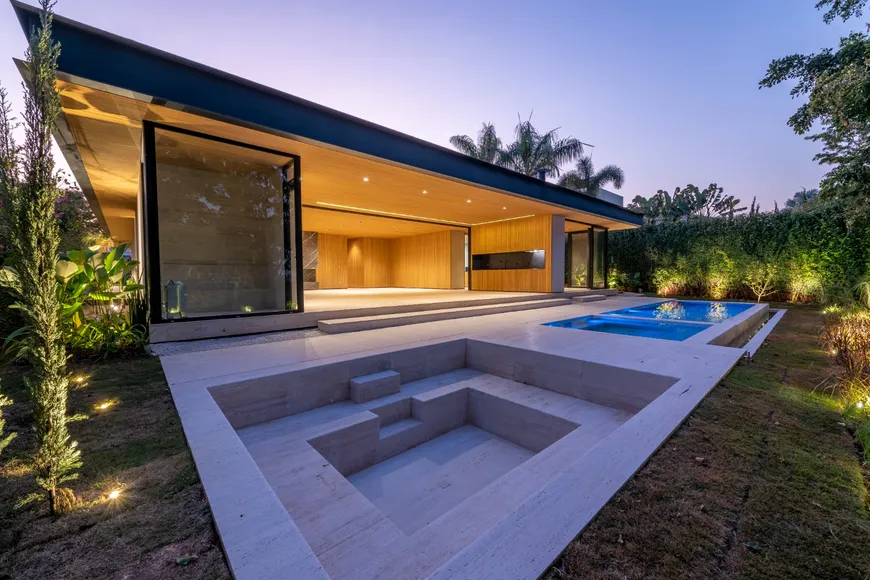 Foto 1 de Casa de Condomínio com 4 Quartos à venda, 422m² em Lago Azul, Aracoiaba da Serra