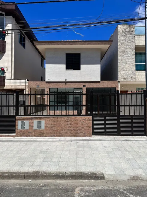 Foto 1 de Sobrado com 2 Quartos para alugar, 120m² em Vila Belmiro, Santos