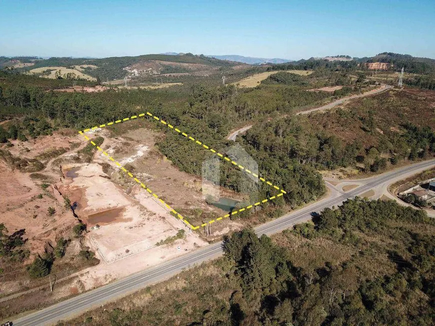 Foto 1 de Lote/Terreno à venda, 28000m² em Jardim do Contorno, Poços de Caldas