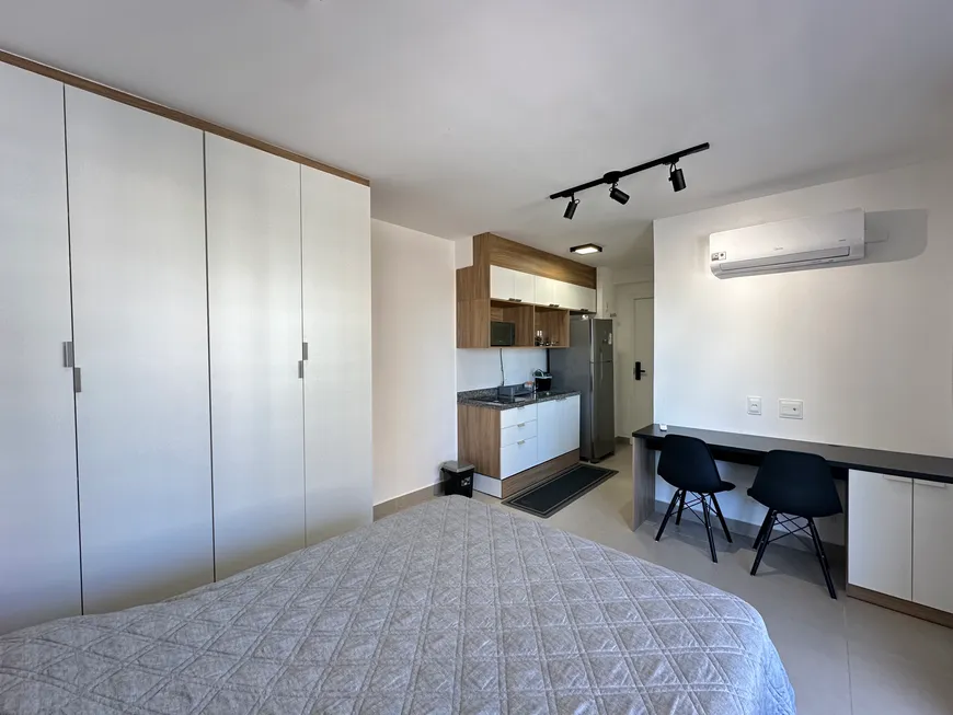 Foto 1 de Apartamento com 1 Quarto para alugar, 32m² em Pinheiros, São Paulo