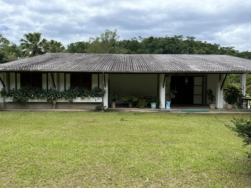 Foto 1 de Fazenda/Sítio com 6 Quartos à venda, 800m² em , Mendes