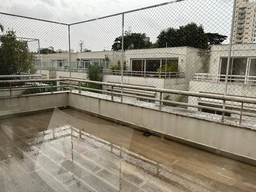Foto 1 de Casa com 3 Quartos para alugar, 394m² em Campo Belo, São Paulo