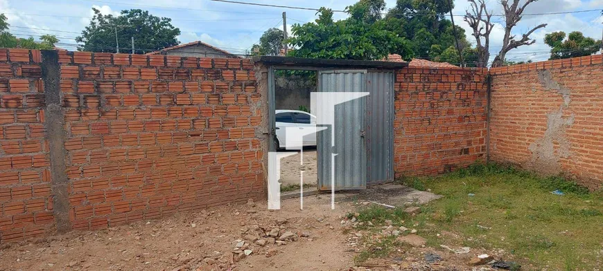 Foto 1 de Casa com 1 Quarto à venda, 365m² em Matadouro, Teresina