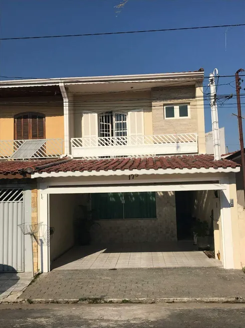 Foto 1 de Sobrado com 3 Quartos à venda, 187m² em Vila Floresta, Santo André