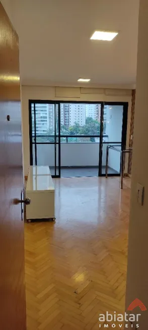 Foto 1 de Apartamento com 2 Quartos para alugar, 68m² em Panamby, São Paulo
