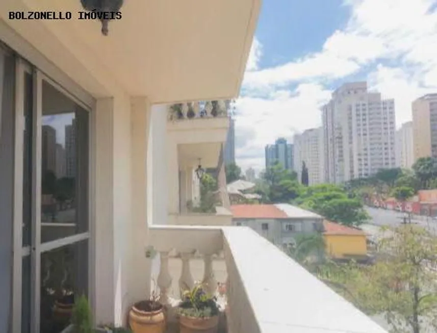 Foto 1 de Apartamento com 3 Quartos à venda, 135m² em Campo Belo, São Paulo
