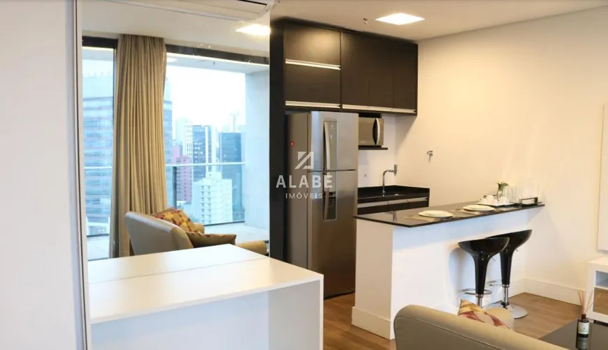 Foto 1 de Apartamento com 1 Quarto para alugar, 42m² em Vila Olímpia, São Paulo