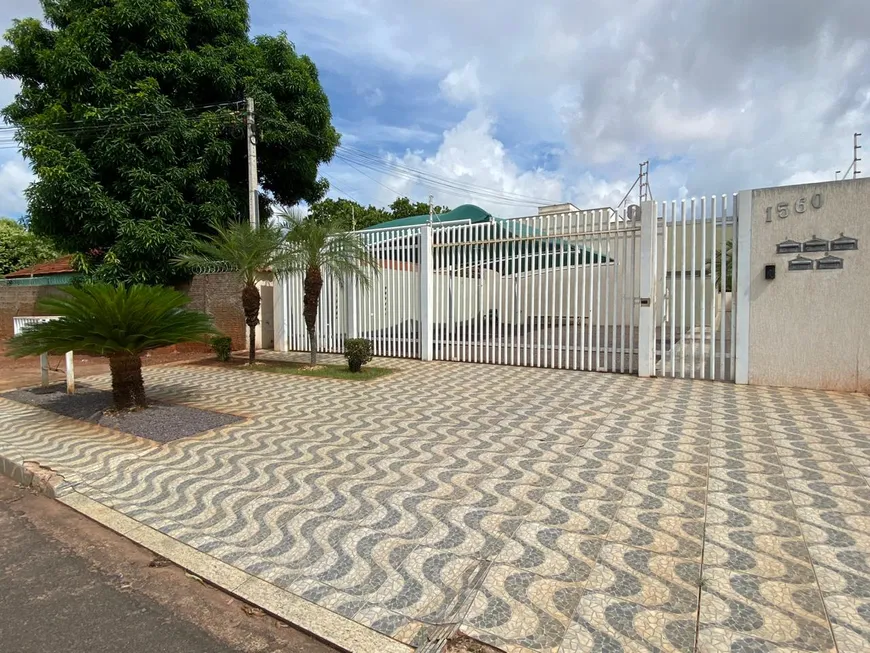 Foto 1 de Casa com 2 Quartos para alugar, 74m² em Parque São Carlos, Três Lagoas