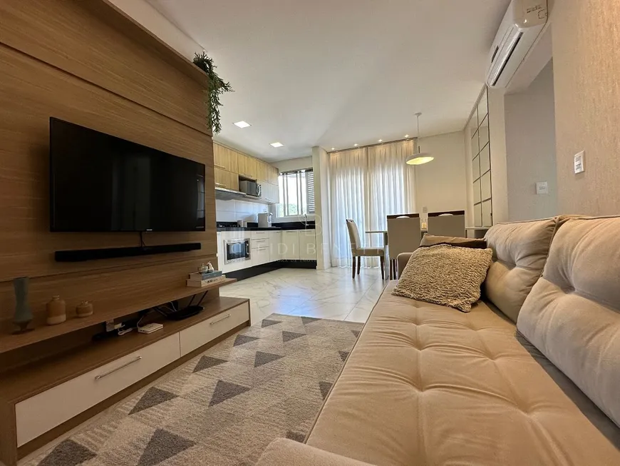 Foto 1 de Apartamento com 2 Quartos à venda, 65m² em Cabeçudas, Itajaí