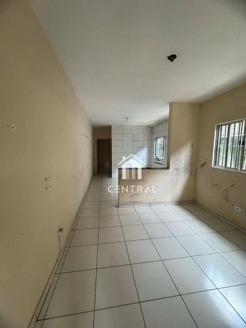 Foto 1 de Casa com 2 Quartos à venda, 80m² em Jardim Ipê, Itaquaquecetuba