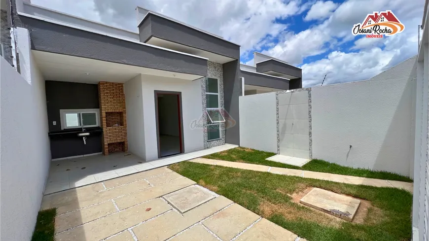 Foto 1 de Casa com 2 Quartos à venda, 89m² em Ancuri, Itaitinga