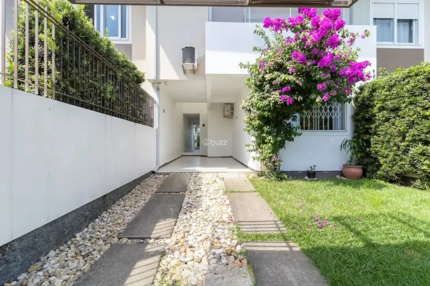 Foto 1 de Casa com 3 Quartos para alugar, 100m² em Rio Tavares, Florianópolis