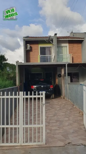 Foto 1 de Sobrado com 2 Quartos à venda, 57m² em Centro, Araquari