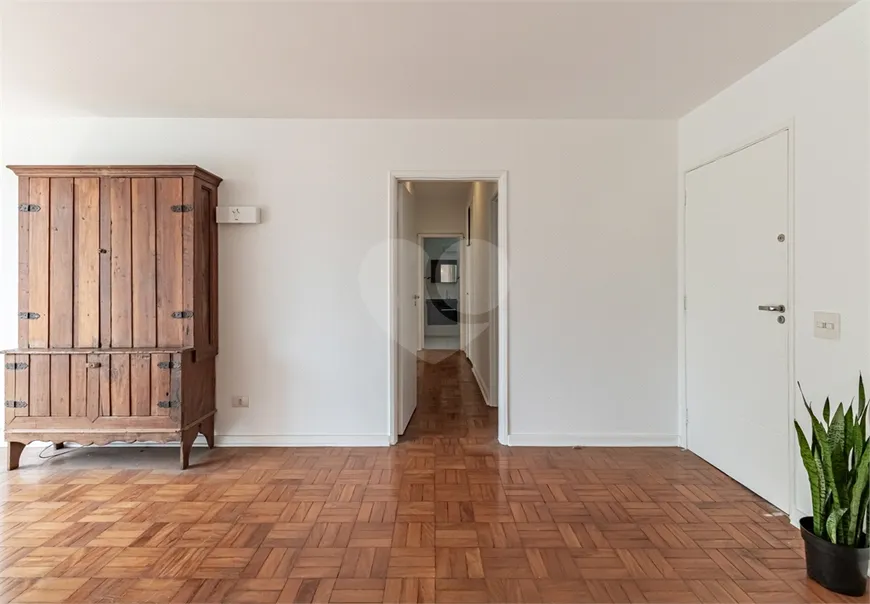 Foto 1 de Apartamento com 2 Quartos à venda, 100m² em Jardim Europa, São Paulo