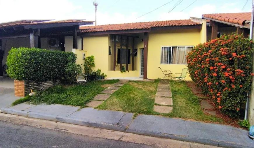 Foto 1 de Casa de Condomínio com 3 Quartos à venda, 63m² em Areão, Cuiabá