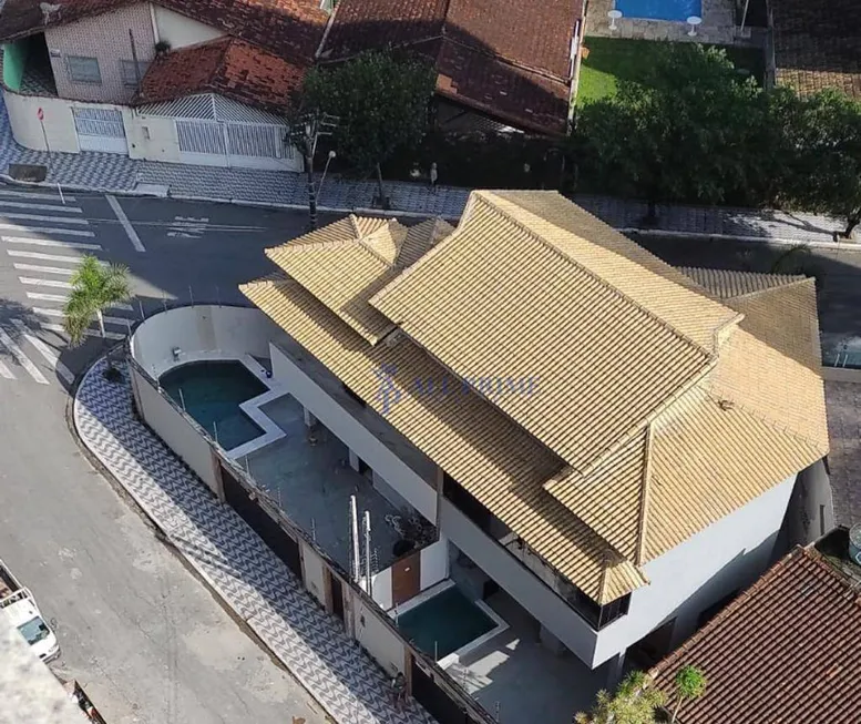 Foto 1 de Sobrado com 3 Quartos à venda, 250m² em Vila Caicara, Praia Grande