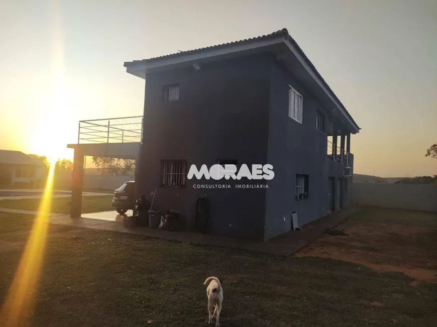 Foto 1 de Fazenda/Sítio com 3 Quartos à venda, 200m² em Recanto Aprazivel, Bauru