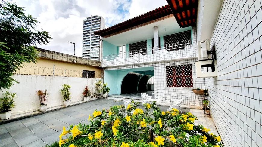Foto 1 de com 4 Quartos para venda ou aluguel, 550m² em Parquelândia, Fortaleza