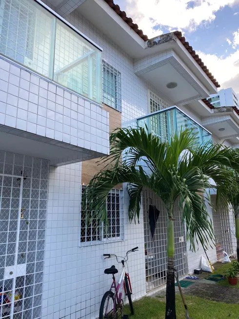 Foto 1 de Casa com 3 Quartos à venda, 79m² em Cordeiro, Recife