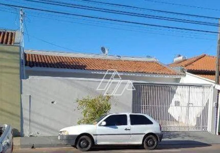 Foto 1 de Casa com 3 Quartos para venda ou aluguel, 210m² em Bassan, Marília