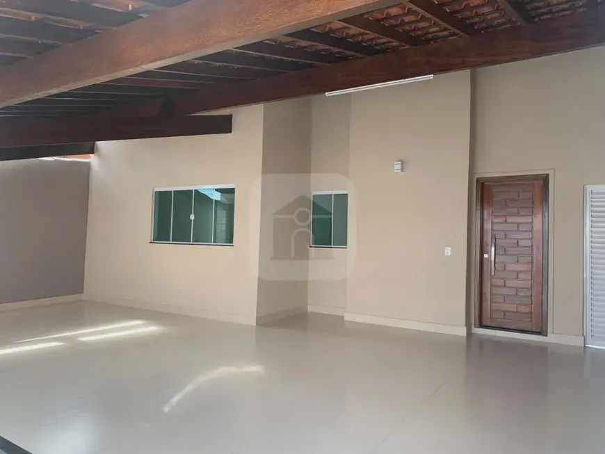 Foto 1 de Casa com 3 Quartos à venda, 174m² em Segismundo Pereira, Uberlândia