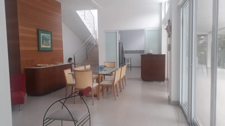Foto 1 de Casa de Condomínio com 3 Quartos à venda, 434m² em Canto das Águas, Rio Acima