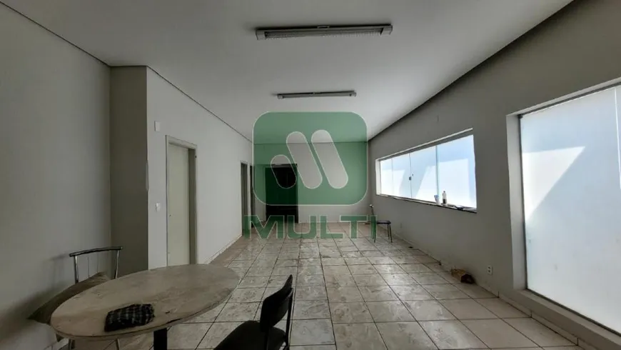 Foto 1 de Casa com 1 Quarto para alugar, 620m² em Centro, Uberlândia