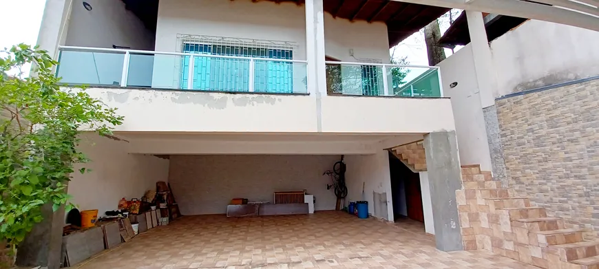 Foto 1 de Casa com 3 Quartos à venda, 349m² em Vila Suíssa, Mogi das Cruzes