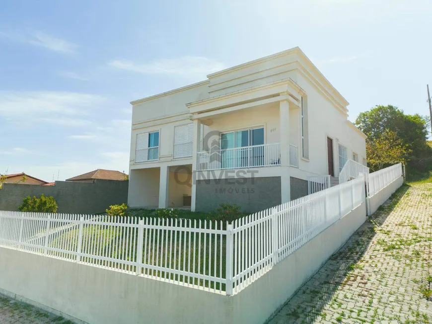 Foto 1 de Casa com 3 Quartos à venda, 196m² em Urussanguinha, Araranguá