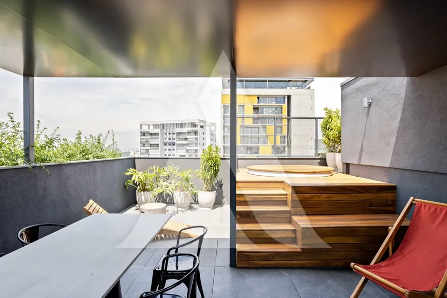 Foto 1 de Apartamento com 1 Quarto para alugar, 151m² em Vila Madalena, São Paulo