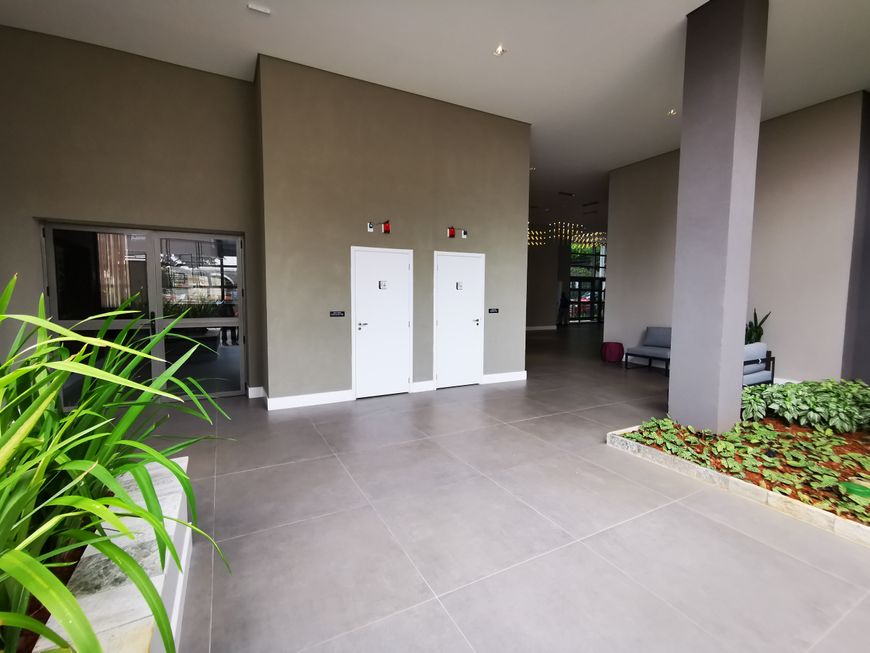 Apartamento com 3 dormitórios à venda, 140 m² por R$ 988.262,40