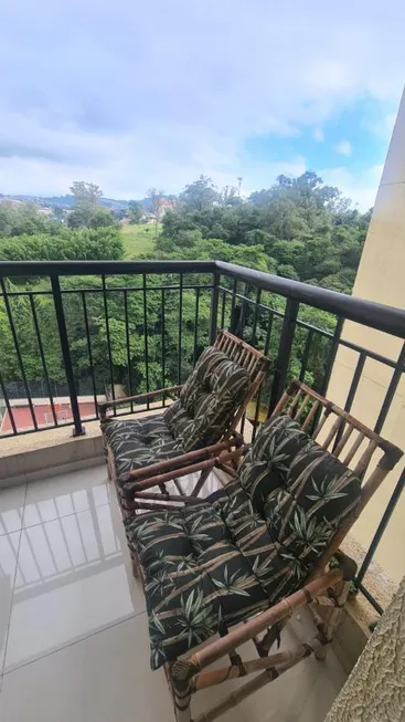 Foto 1 de Apartamento com 2 Quartos à venda, 68m² em Jardim Tupanci, Barueri