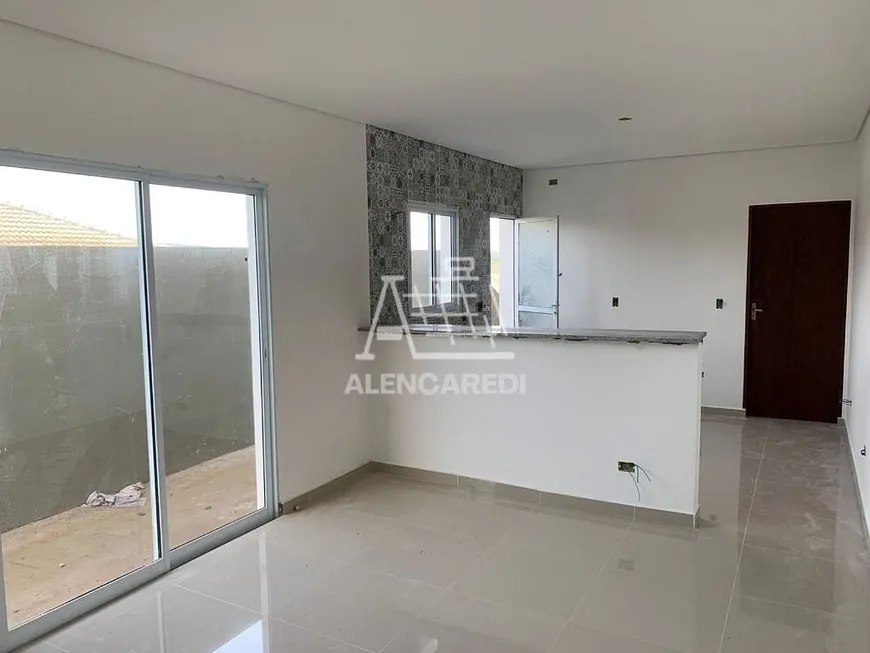 Foto 1 de Casa com 2 Quartos à venda, 60m² em Caucaia do Alto, Cotia