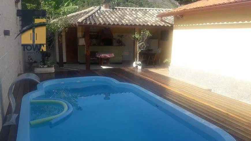 Foto 1 de Casa com 3 Quartos à venda, 366m² em Loteamento Maravista, Niterói