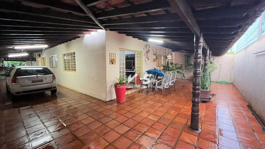 Foto 1 de Casa com 4 Quartos à venda, 250m² em Afonso Pena, Itumbiara