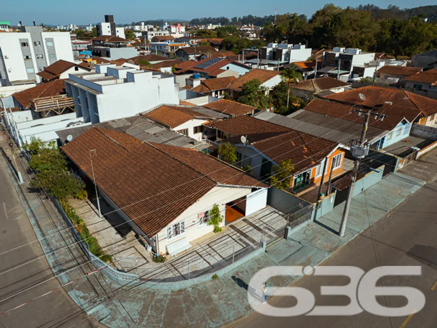 Foto 1 de Casa com 3 Quartos à venda, 263m² em Comasa, Joinville