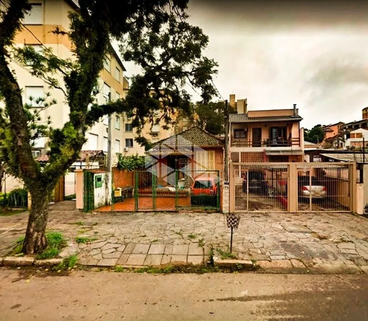 Foto 1 de Casa com 2 Quartos à venda, 60m² em Teresópolis, Porto Alegre