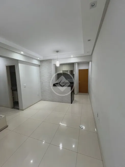 Foto 1 de Apartamento com 3 Quartos à venda, 68m² em Setor Negrão de Lima, Goiânia