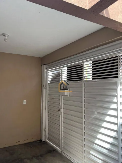 Foto 1 de Casa com 2 Quartos à venda, 150m² em Jardim Tupã, Barueri