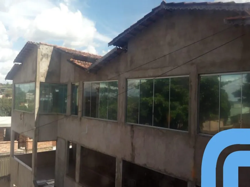 Foto 1 de Sobrado com 3 Quartos à venda, 350m² em Vila Morais, Goiânia