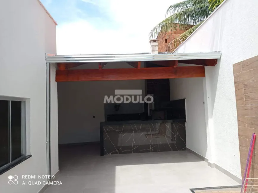 Foto 1 de Casa com 4 Quartos à venda, 195m² em Jardim Brasília, Uberlândia