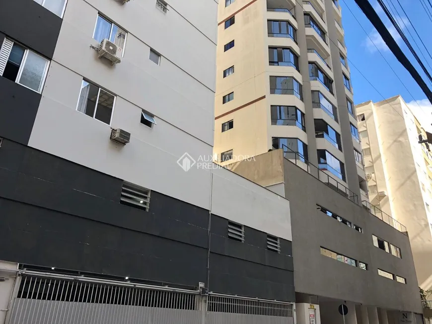 Foto 1 de Apartamento com 3 Quartos à venda, 157m² em Centro, Balneário Camboriú