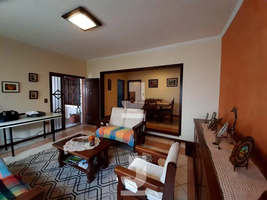 Foto 1 de Casa com 3 Quartos à venda, 306m² em Vila Thais, Atibaia