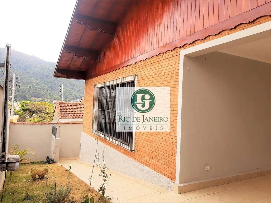 Foto 1 de Casa com 3 Quartos à venda, 300m² em São Geraldo, Poços de Caldas