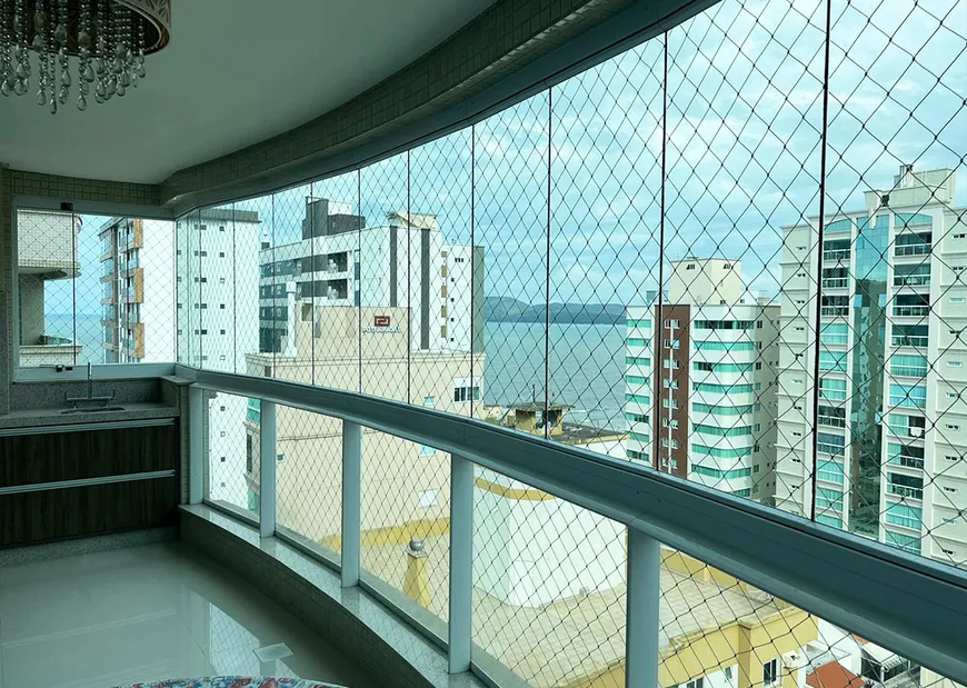 Foto 1 de Apartamento com 4 Quartos à venda, 170m² em Meia Praia, Itapema